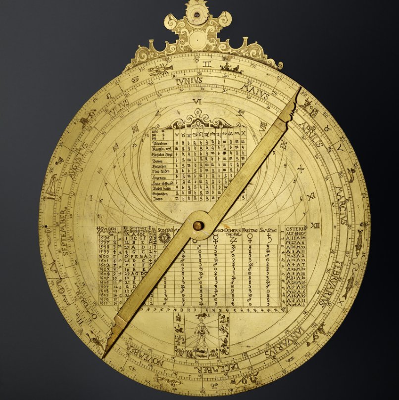 An astrolabe (Greek: star-taker) not only allows astronomical determinations but is also suitable for astrological predictions, such as the creation of horoscopes. On the back, this brass astrolabe, made in Nuremberg in 1596, indicates the ideal times for getting married, cutting hair, and so forth, and also the body parts that are particularly susceptible to illness for each sign of the zodiac. © Kulturstiftung Sachsen-Anhalt, Museum Schloss Neuenburg, Punctum/Bertram Kober.